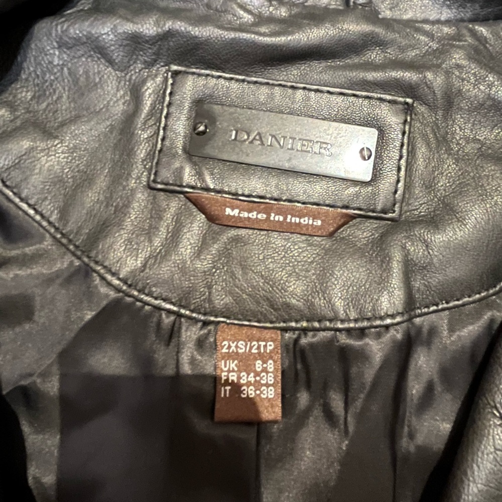 100% Leather Quilted Jacket - Picture 3 of 7